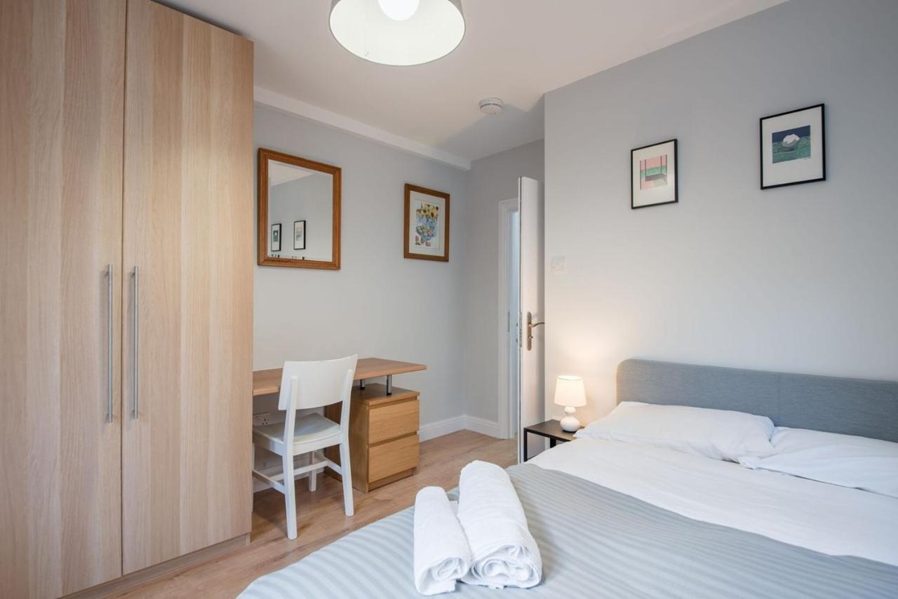 Appartamento Comfortable Flat In Hammersmith Londra Esterno foto