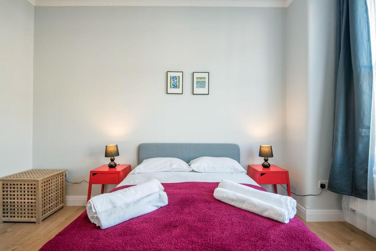 Appartamento Comfortable Flat In Hammersmith Londra Esterno foto